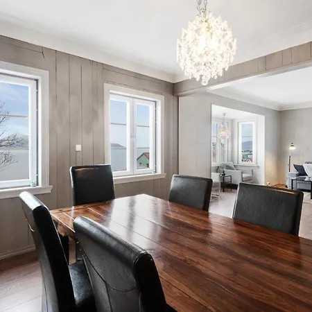 Fantastic With Great View!